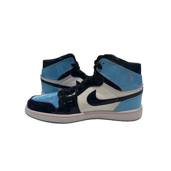 Nike Air Jordan 1 Retro High OG Blue Chill Sneaker Patent Leather 8.5 Womens - Picture 4 of 9